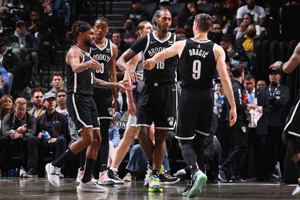 nba,洛杉矶湖人队,老鹰直播